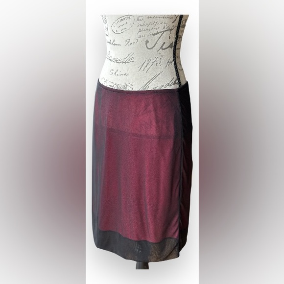 DKNY Two-Tone, Two-Layer Skirt (M) Like New - Picture 2 of 7